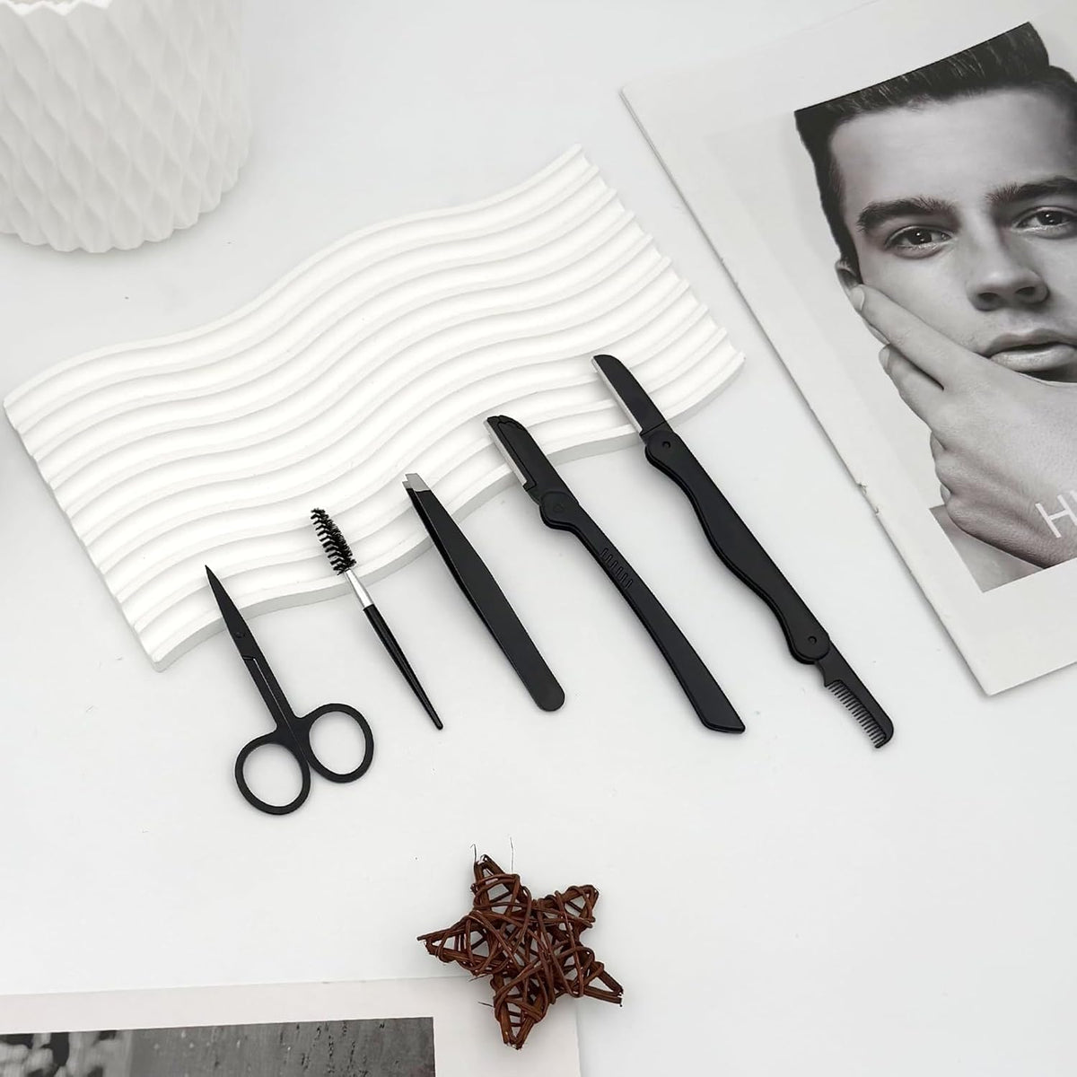 Eyebrow Grooming Kit, 5-in-1 with Razor, Scissors and Tweezers
