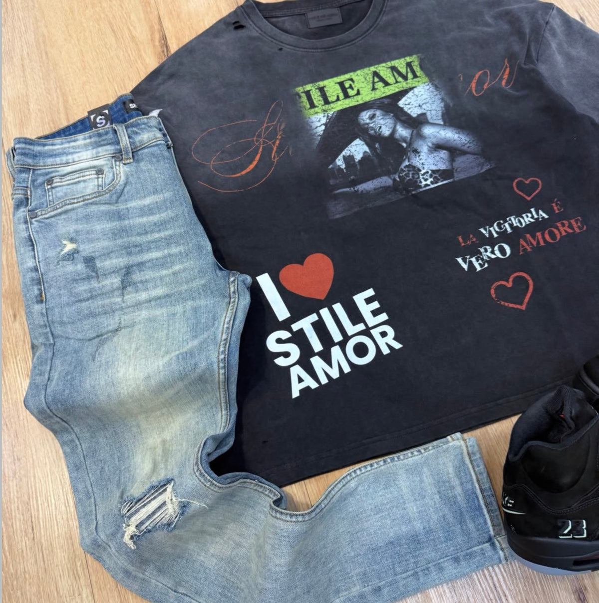 Wide original photo showing the full four-piece outfit bundle